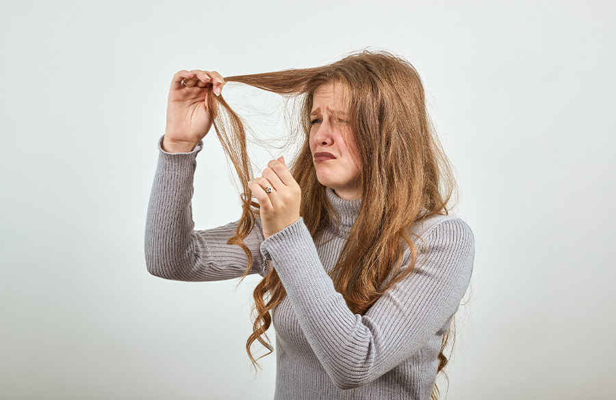 علت شکنندگی مو