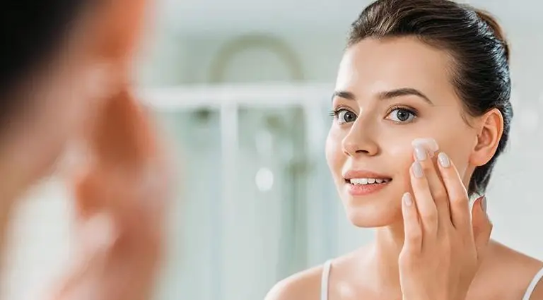 راهکارهای جوانسازی و شادابی پوست با طب سنتی